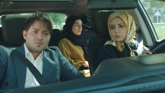 سریال بیگانه‌ای با من است - فصل ۱ - قسمت ۴۳