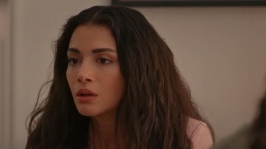 سریال یاقوت کبود - فصل ۱ - قسمت ۱۷