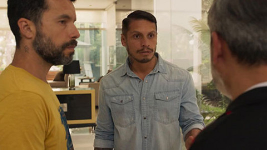 سریال مبارزه برای عدالت: پائولو گوئررو - فصل ۱ - قسمت ۴ - آفساید