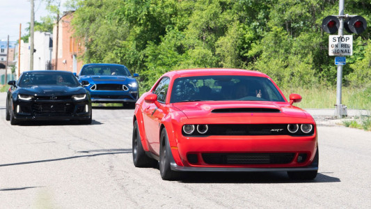 سریال گرند تور - فصل ۱ - قسمت ۳ - اوپرا، هنر و دونات