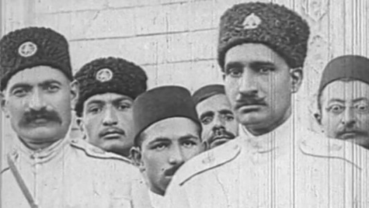 سریال روزهای انگلیسی - فصل ۱ - قسمت ۶