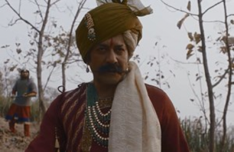 سریال تاج: تقسیم شده با خون - فصل ۱ - قسمت ۸