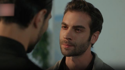 سریال یاقوت کبود - فصل ۱ - قسمت ۱۱