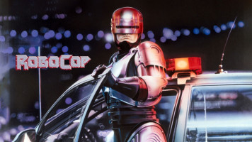 پوستر پلیس آهنی