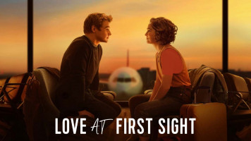 پوستر عشق در نگاه اول