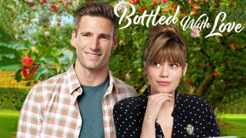 پوستر پر شده با عشق