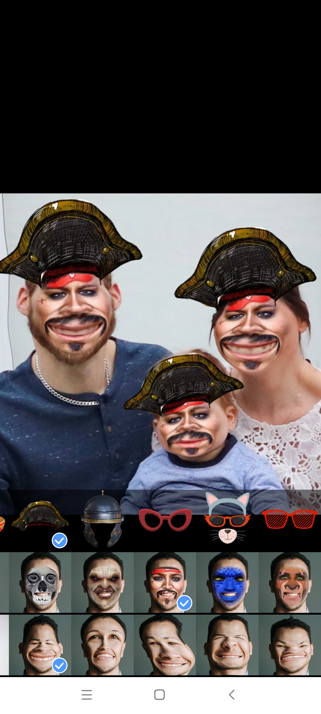 اسکرین شات 3 برنامه FaceWarpCamera:Face Changer