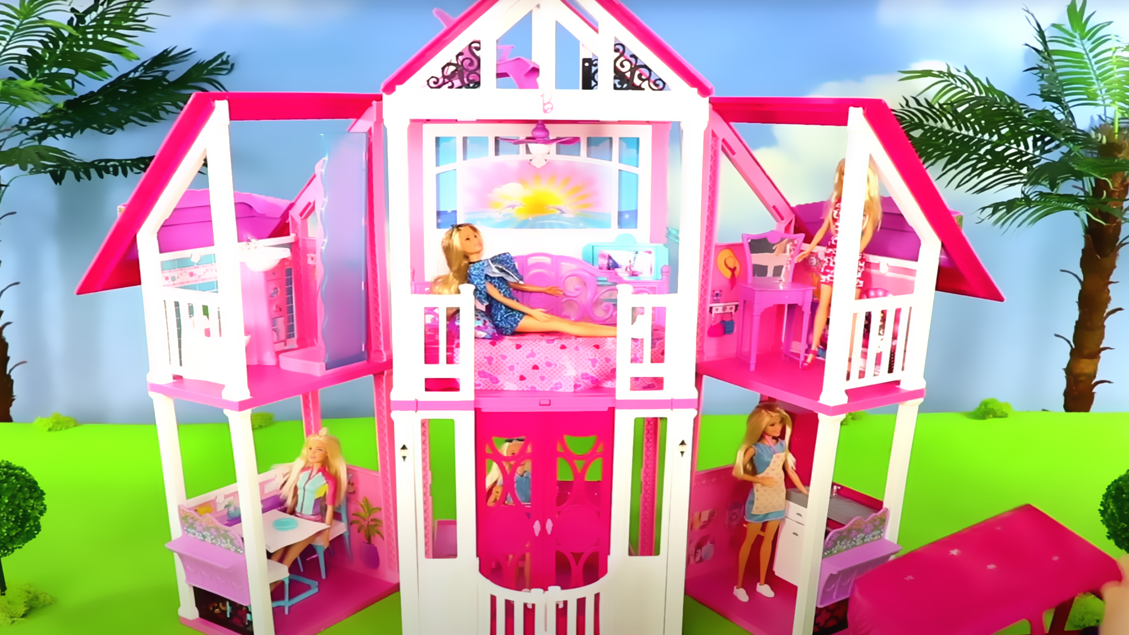 اسکرین شات 2 بازی Doll House Design Doll Games