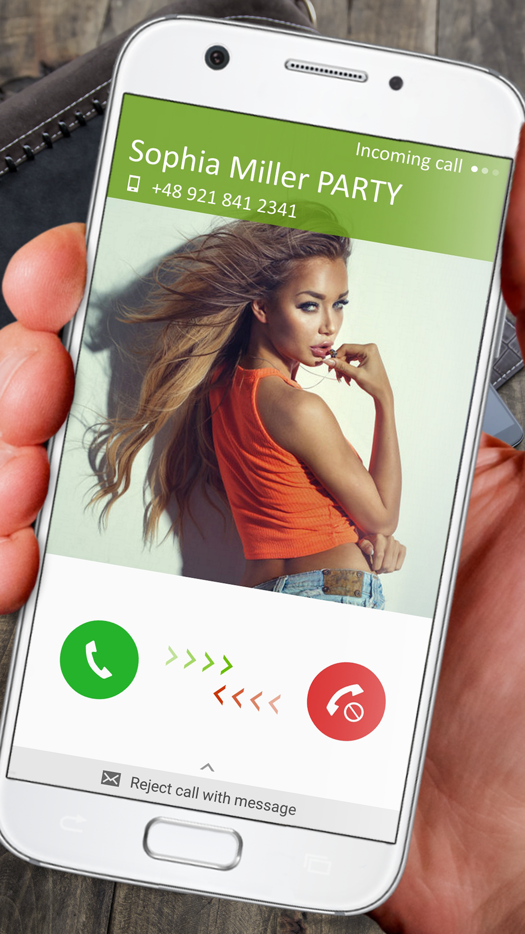 اسکرین شات 1 برنامه Fake Call - Calling Simulator