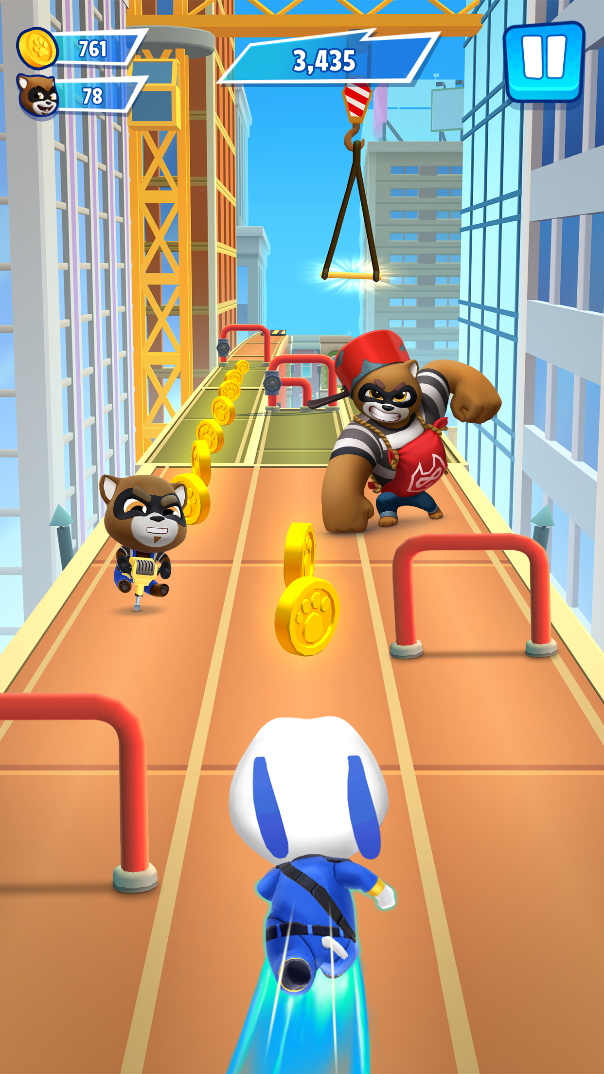 اسکرین شات 2 بازی Talking Tom Hero Dash