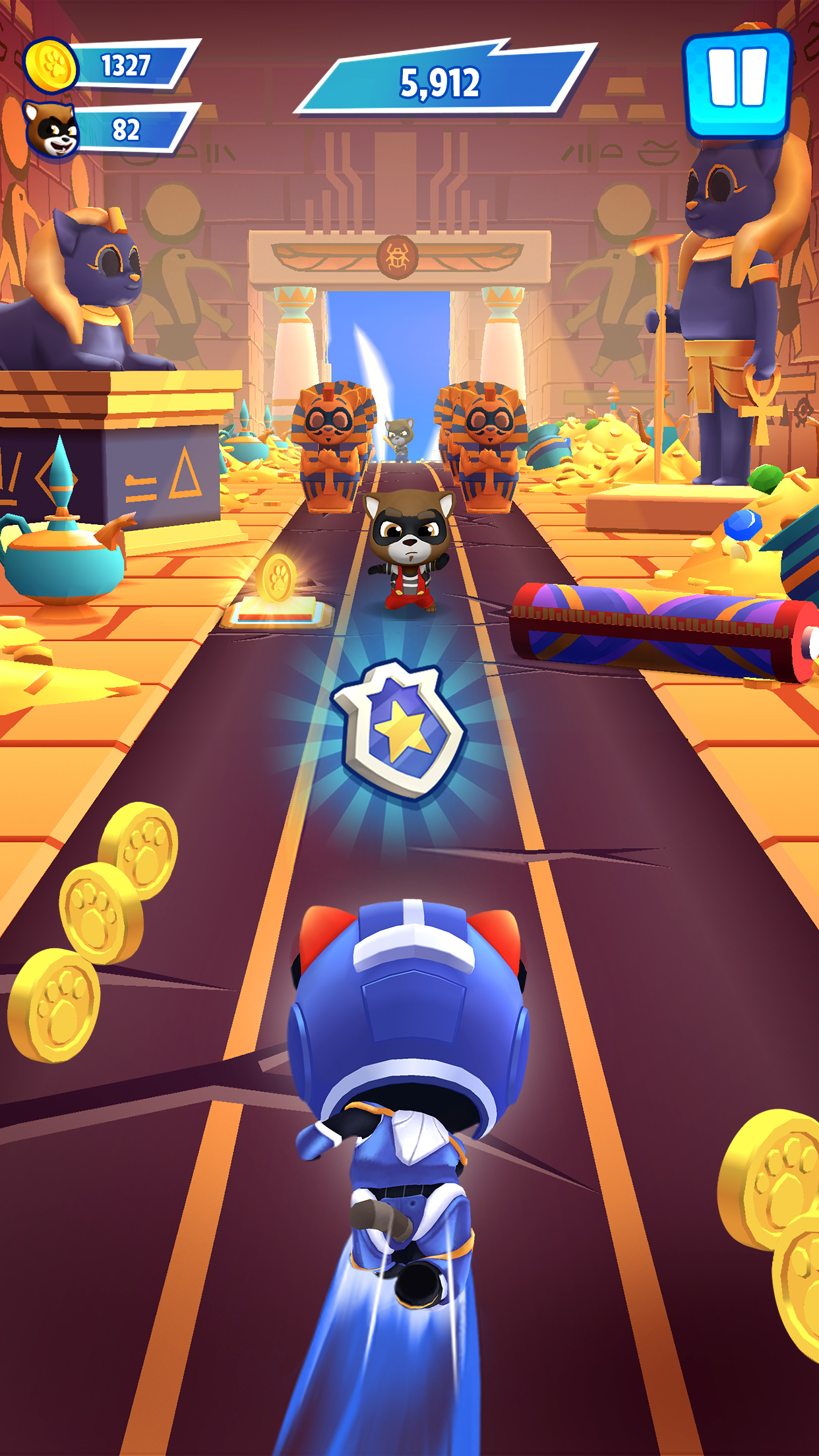 اسکرین شات 3 بازی Talking Tom: Hero Dash Run