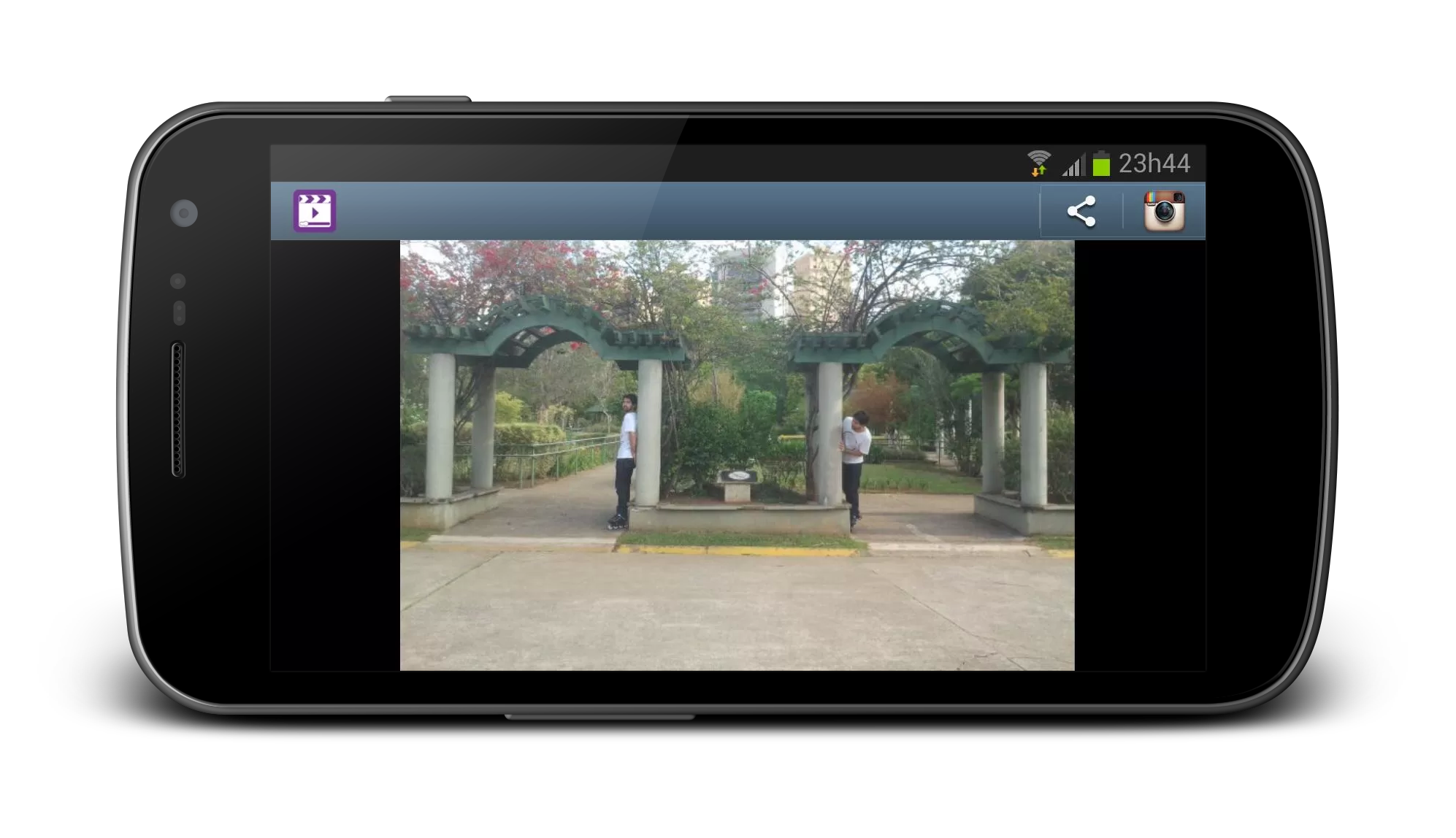 اسکرین شات 3 برنامه AI Clone Camera - Twin Me!