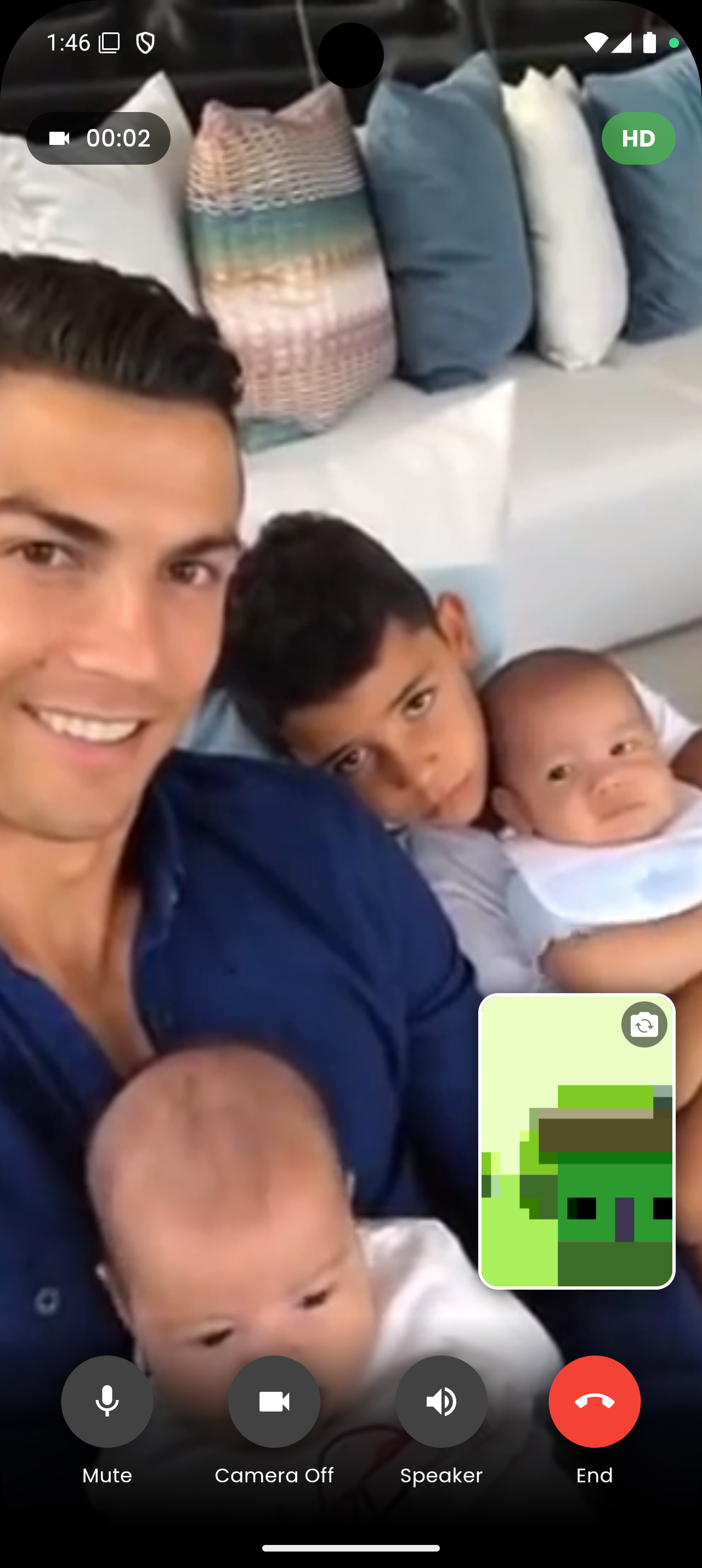 اسکرین شات 1 برنامه Ronaldo Fake Chat & Video Call