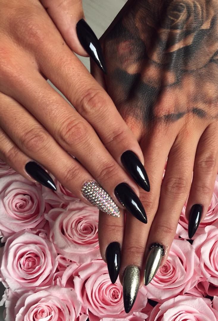 اسکرین شات 1 برنامه Long Nail Designs