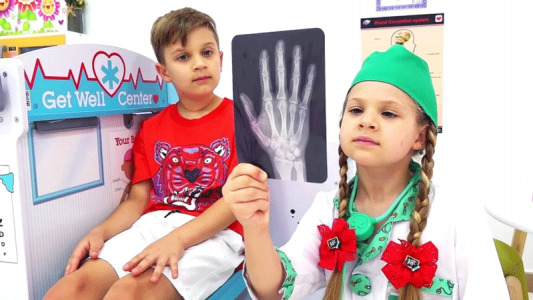 اسکرین شات 3 برنامه ‏دکتر بازی دیانا و روما