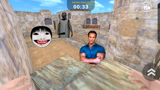 اسکرین شات 4 بازی Nextbots evade - Hide 'N Seek