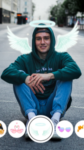 اسکرین شات 3 برنامه Face Live Camera: Face Filters