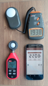 اسکرین شات 2 برنامه Smart Luxmeter