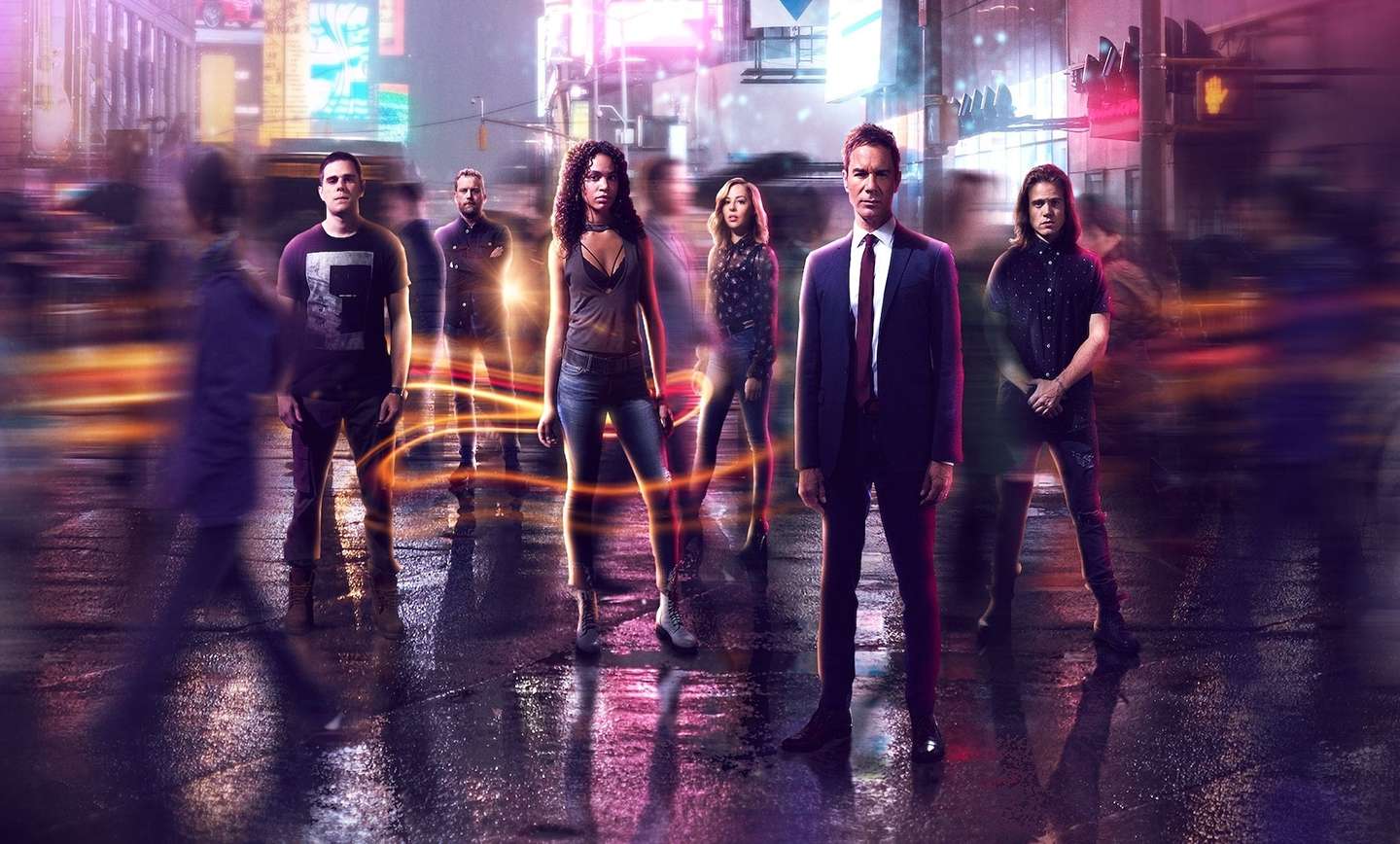 'Travelers' (2016–2018)
بهترین سریالهای سفر در زمان