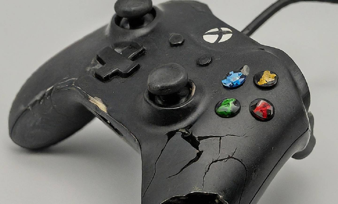 چگونه عمر دسته بازی پلی‌استیشن و ایکس‌باکس را افزایش دهیم؟